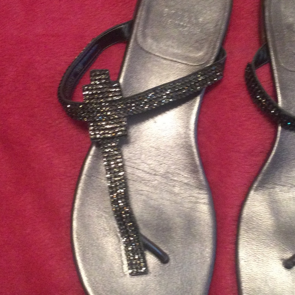 Stuart Weizmann Metallic Vanity Crystal T Strap F… - image 8